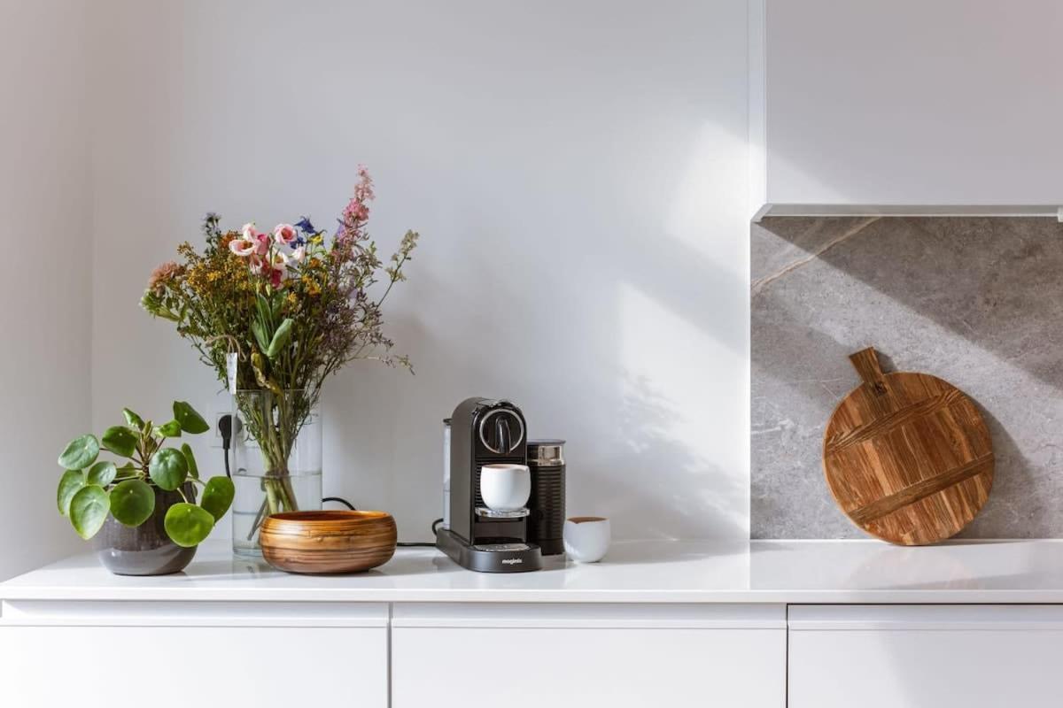 Huswell - Brand New Apartment Near The Beach Blankenberge Esterno foto