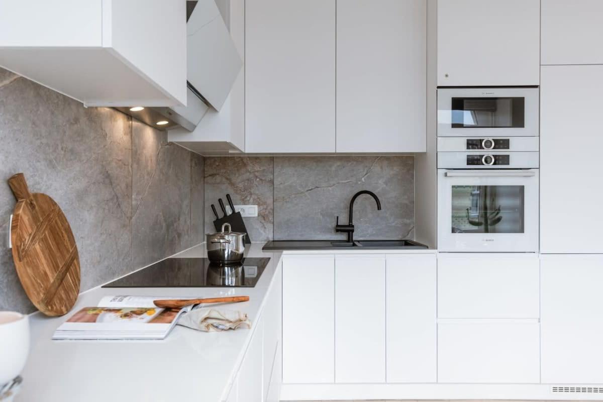 Huswell - Brand New Apartment Near The Beach Blankenberge Esterno foto