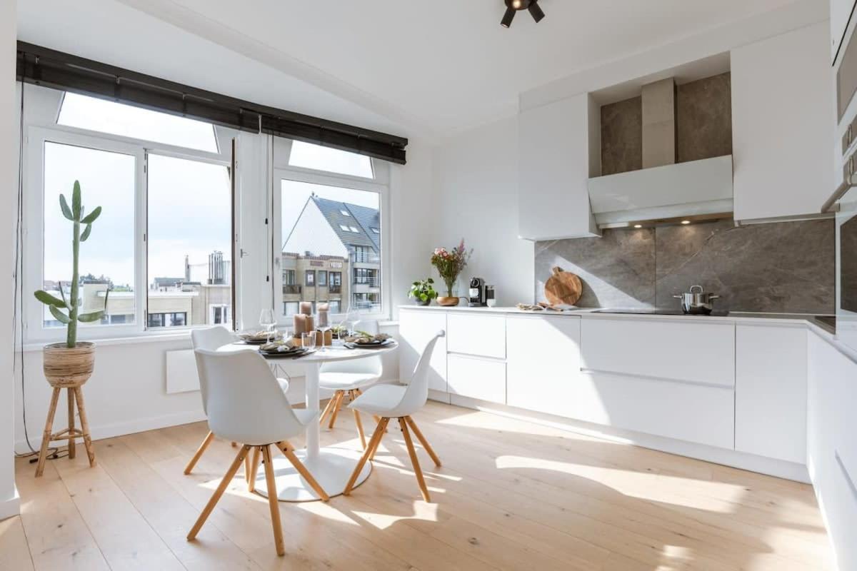 Huswell - Brand New Apartment Near The Beach Blankenberge Esterno foto